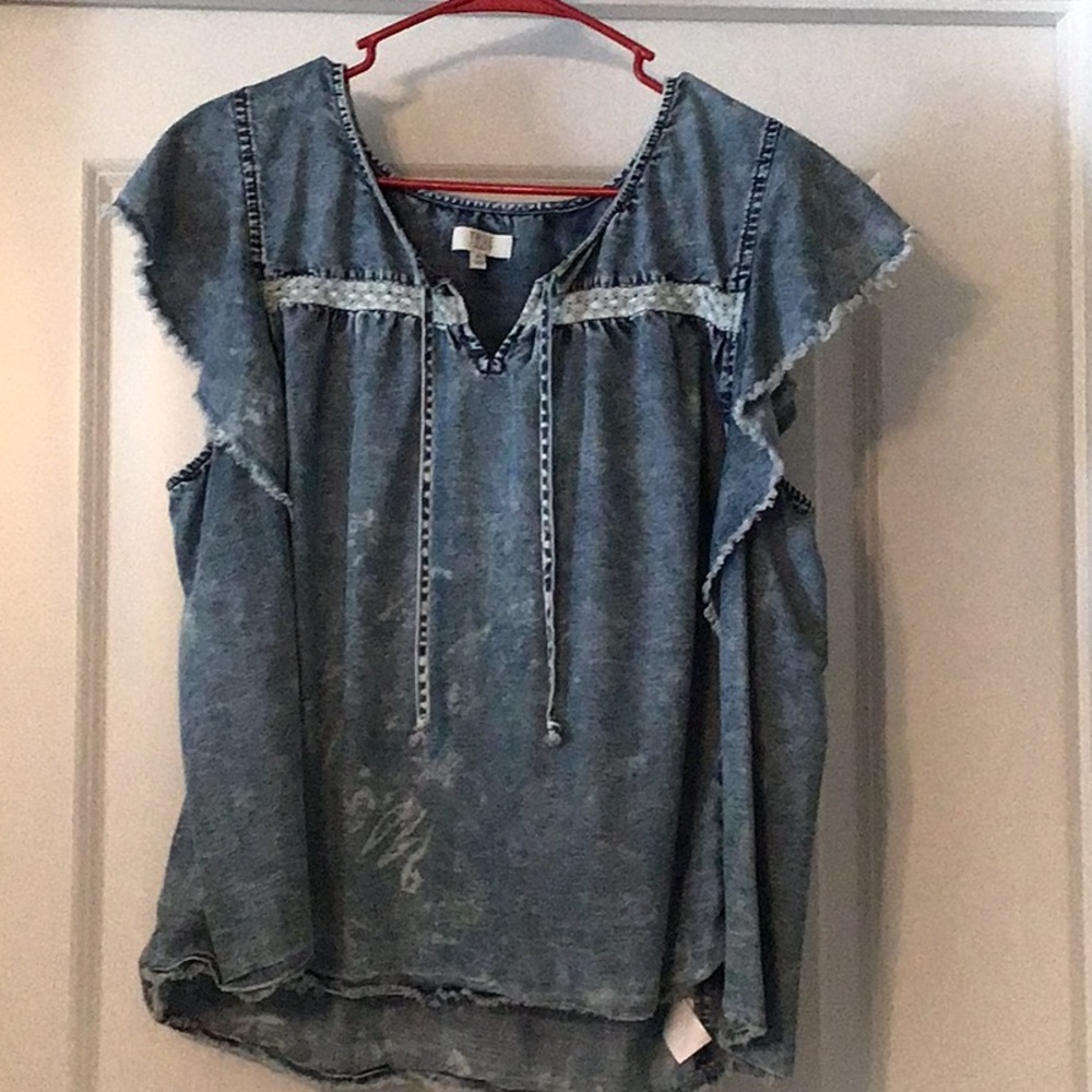 Women’s denim top